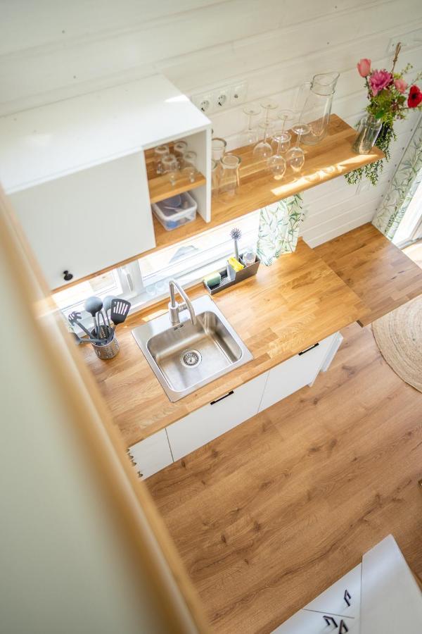Green Tiny House With Shared Pool Zeewolde Kültér fotó